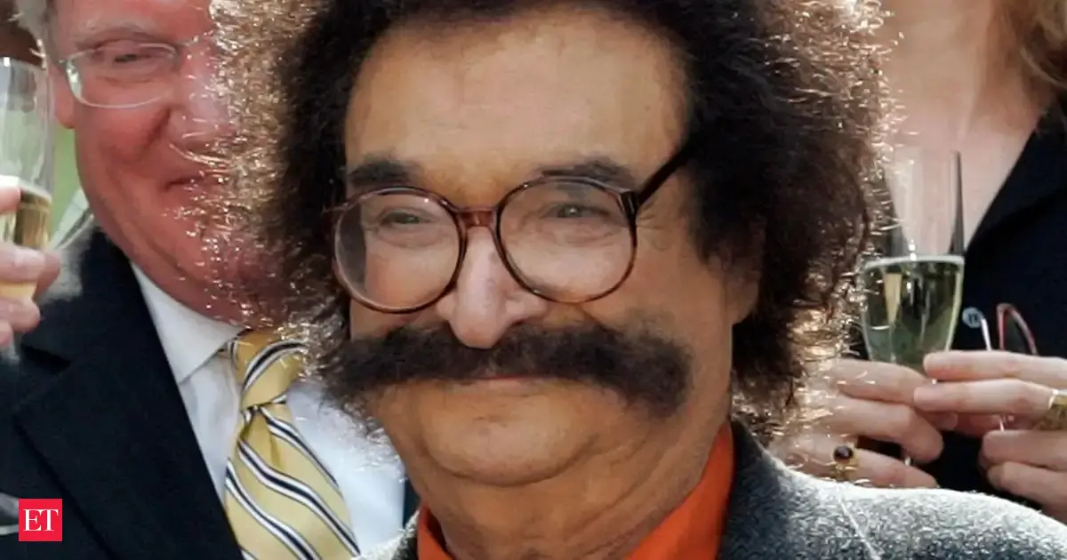 Entertainment columnist to Movie Critic: How did Gene Shalit, longtime 'Today' show movie critic, land an NBC offer?