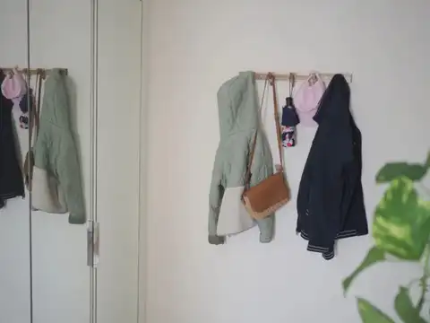 Keeps Clothes and Bedding Feeling Less Damp