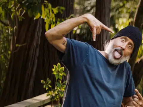 Andr&eacute; is an Idiot (Netflix / June 17, 2026)