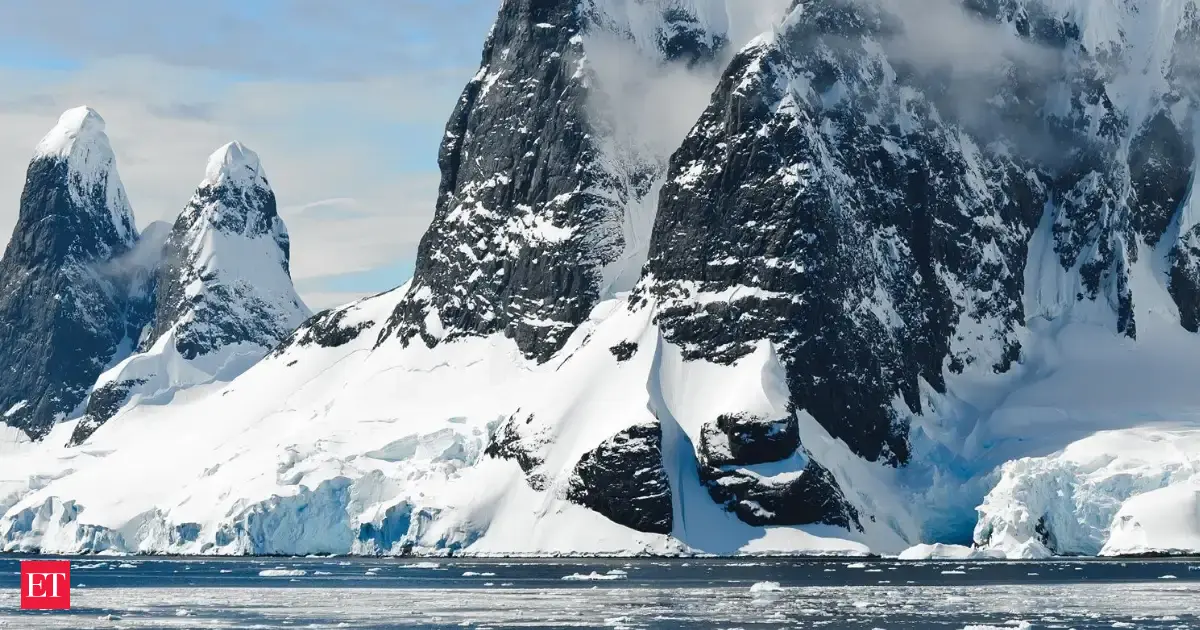500 hidden earthquakes beneath Antarctica, and the strangest ones are shaking the middle of a tectonic plate where deep quakes were not supposed to happen — GLOBAL — Aslikannih