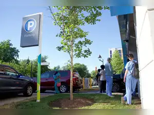 Delaware hospital locked down after 2 people are shot inside - The