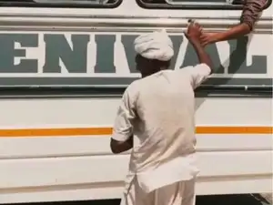 Scorching Rajasthan heat. But a 71-year-old hero has been helping travellers daily for 20 years for free