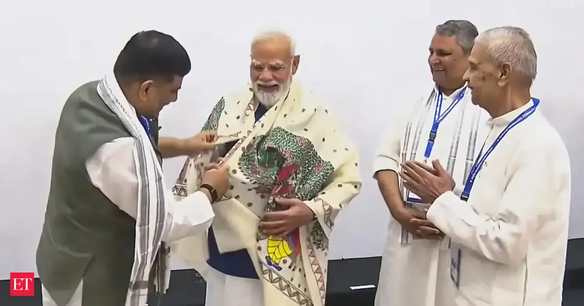 https://img.etimg.com/thumb/msid-131810669,width-1200,height-630,imgsize-110358,overlay-economictimes/articleshow.jpg