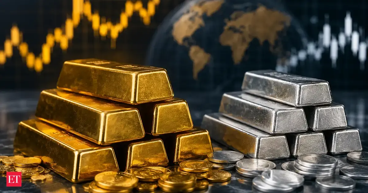 Gold rate falling: Gold price on June 18: Why is gold rate crashing?