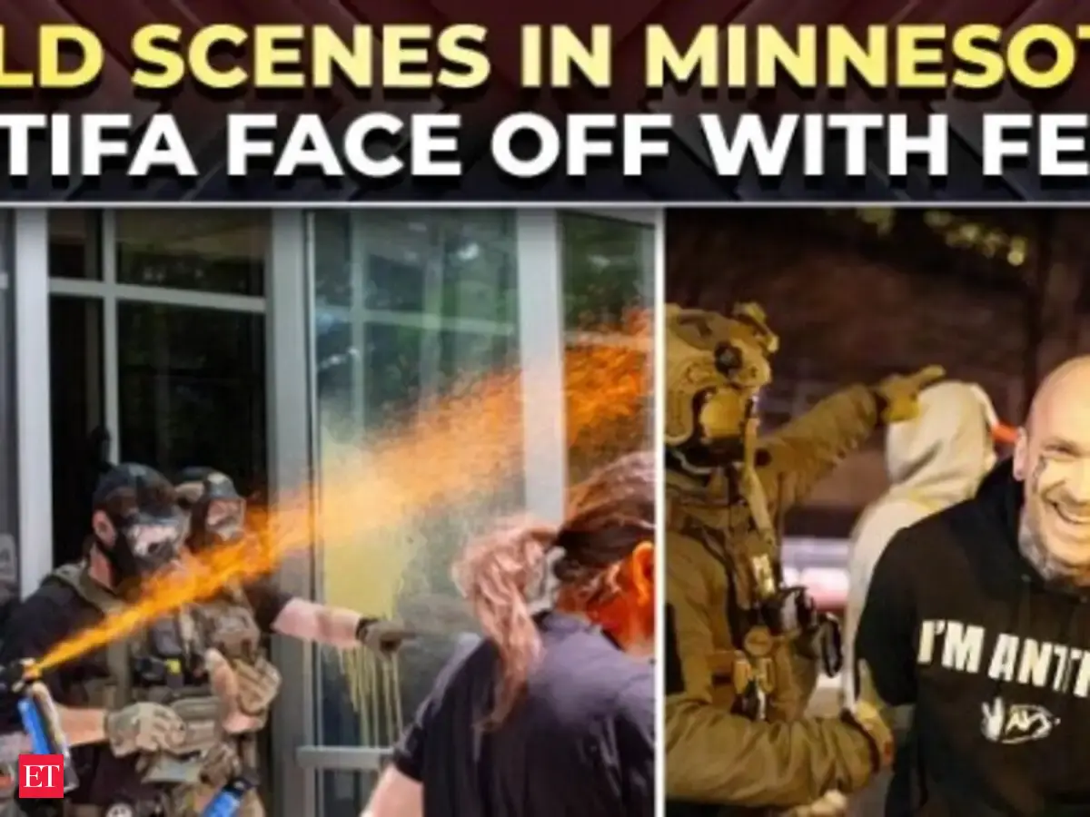 Pepper spray & flash bangs: ANTIFA supporters clash with feds after 15 ...