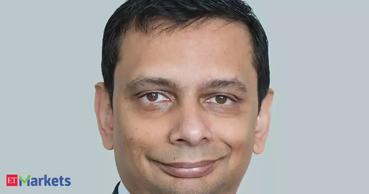 Seshadri Sen Flags AI Pressure On Indian IT