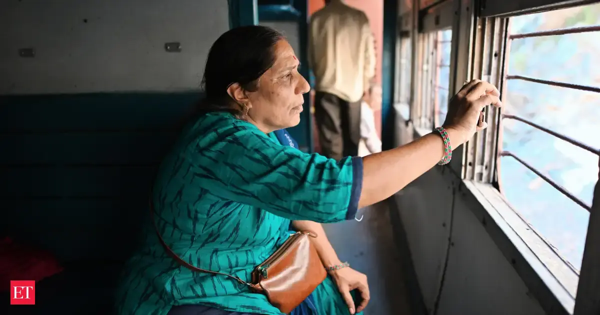 https://img.etimg.com/thumb/msid-131875901,width-1200,height-630,imgsize-1393615,overlay-economictimes/articleshow.jpg