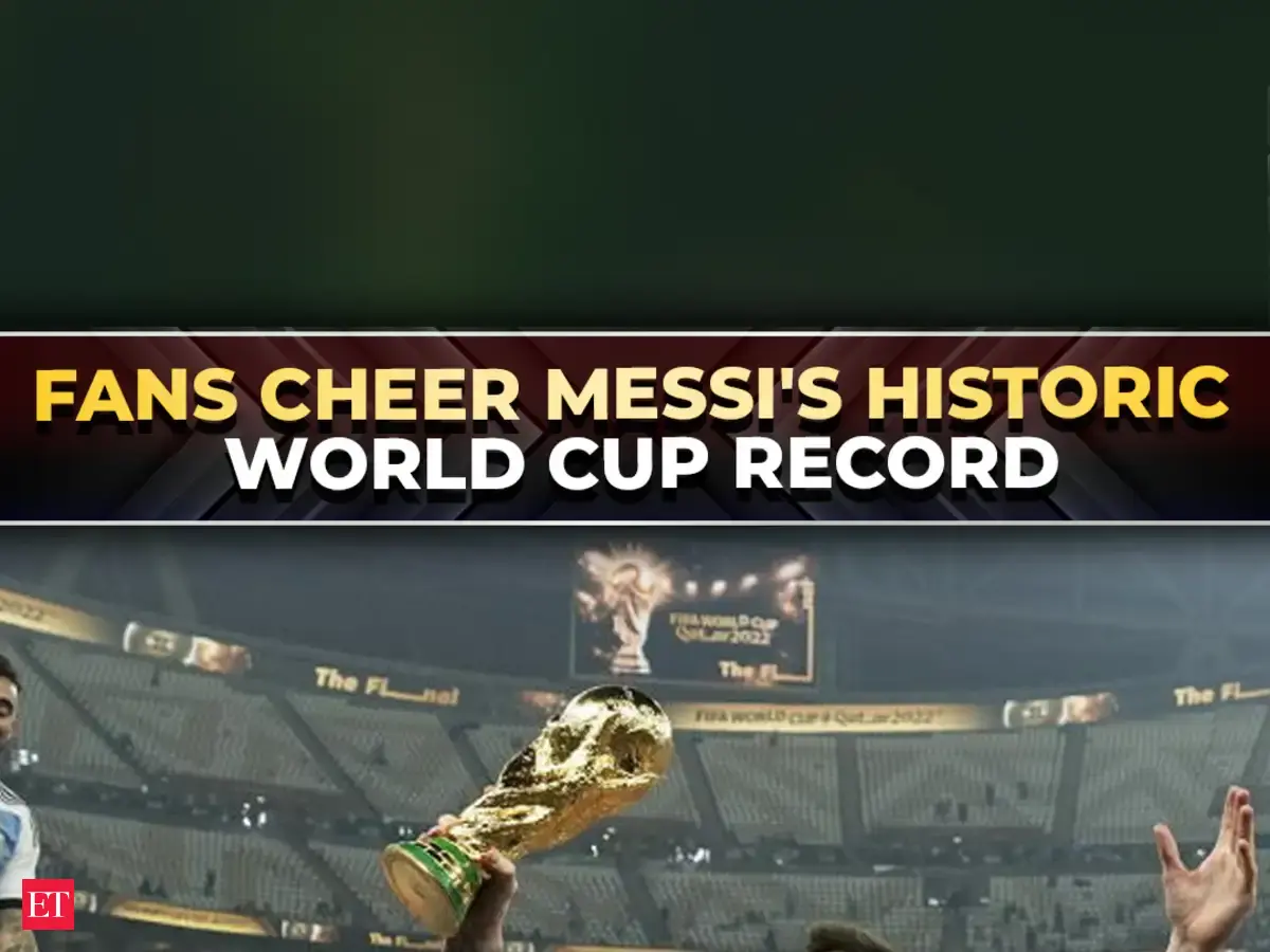 Argentine Fans Celebrate In Buenos Aires As Messi Breaks All Time World Cup Goal Record