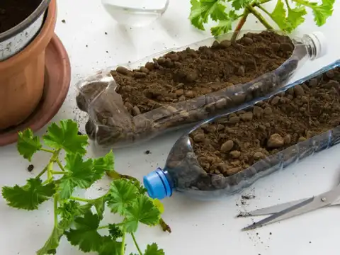 Build A Handy Garden Scoop