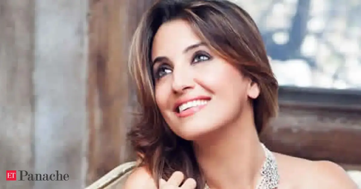 Amitabh Bachchan’s co-star left Bollywood after just seven years. Today, she earns more than Rs 120 crore