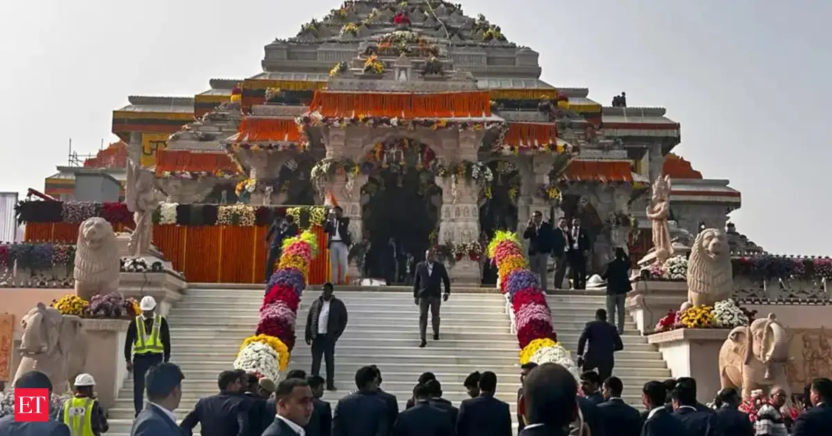 https://img.etimg.com/thumb/msid-132064390,width-1200,height-630,imgsize-173602,overlay-economictimes/articleshow.jpg