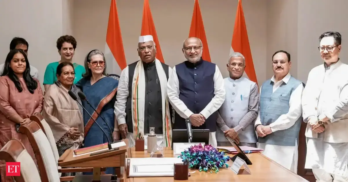 8 newly-elected MPs take oath as Rajya Sabha members