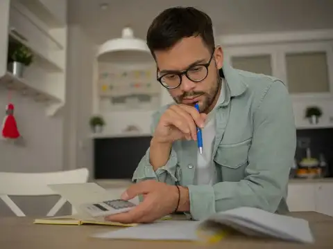 A mismatch in Form 26AS will freeze your refund