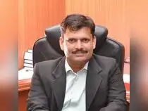 Two-wheeler exports and EV adoption signal strong consumer resilience: Sachin Relekar, Axis MF