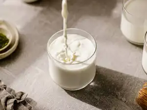 <div>FDA issues compliance order for milk sector in Maharashtra; warns of Rs 10 lakh fine for violations<br></div>