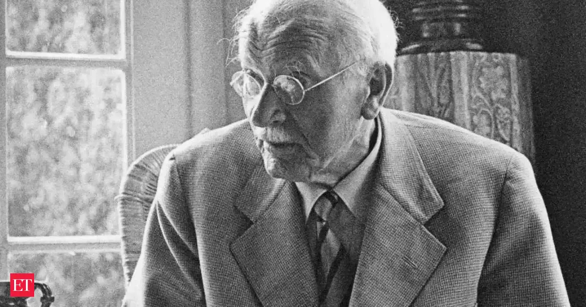 Quote Of The Day By Carl Jung If One Does Not Understand A Person One Tends To What Happens When People Judge Others Without Truly Understanding Them