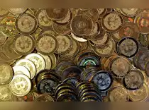 Bitcoin ETF Inflows Return, But Traders Should Still Watch The Flow Trend