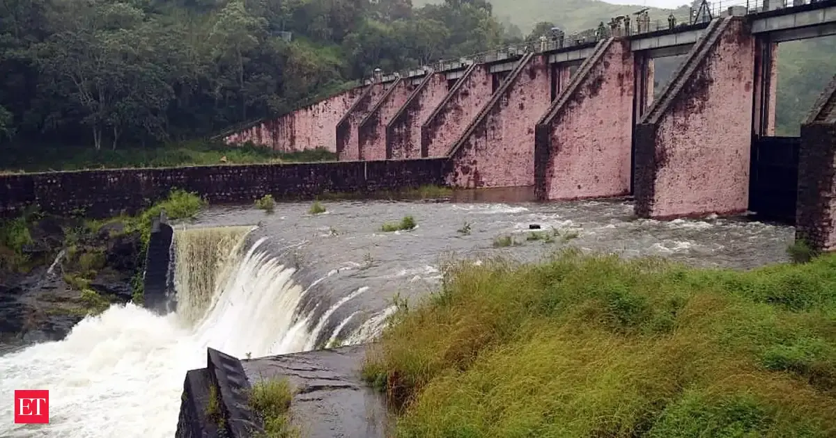 Mekedatu dam row: File contempt case against Karnataka in SC, says AMMK chief Dhinakaran