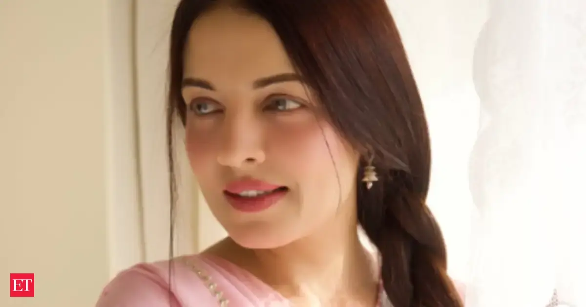 'Thought it was a municipality letter': Celina Jaitly reveals when her twins read her divorce notice before 15th anniversary