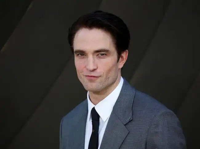 Robert Pattinson