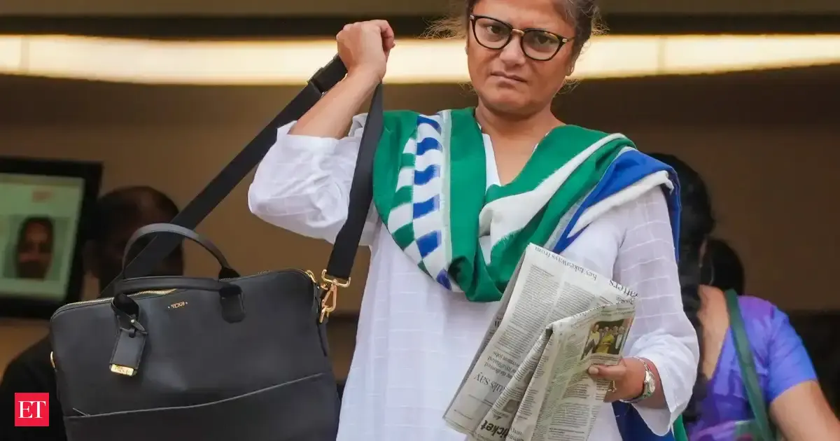 https://img.etimg.com/thumb/msid-132287118,width-1200,height-630,imgsize-106882,overlay-economictimes/articleshow.jpg