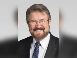 Derryn Hinch dies at 82