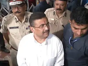 Leading business associations in West Bengal on Sunday welcomed Chief Minister Suvendu Adhikari's announcement that his government would directly purchase land and hand it over to investors.