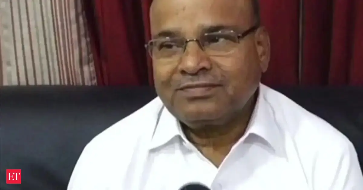 Governor suspends public service commission chief, seeks SC probe into his daughters' appointments