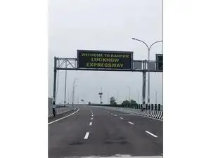 Rajnath Singh, Nitin Gadkari inaugurate Lucknow-Kanpur Expressway in UP