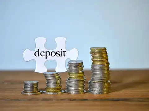 The "splitting" myth: Splitting deposits doesn't fool the system