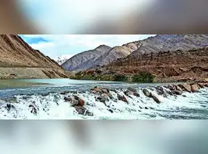 Cash-Strapped Pak Foots India Bill to Keep IWT Case Alive