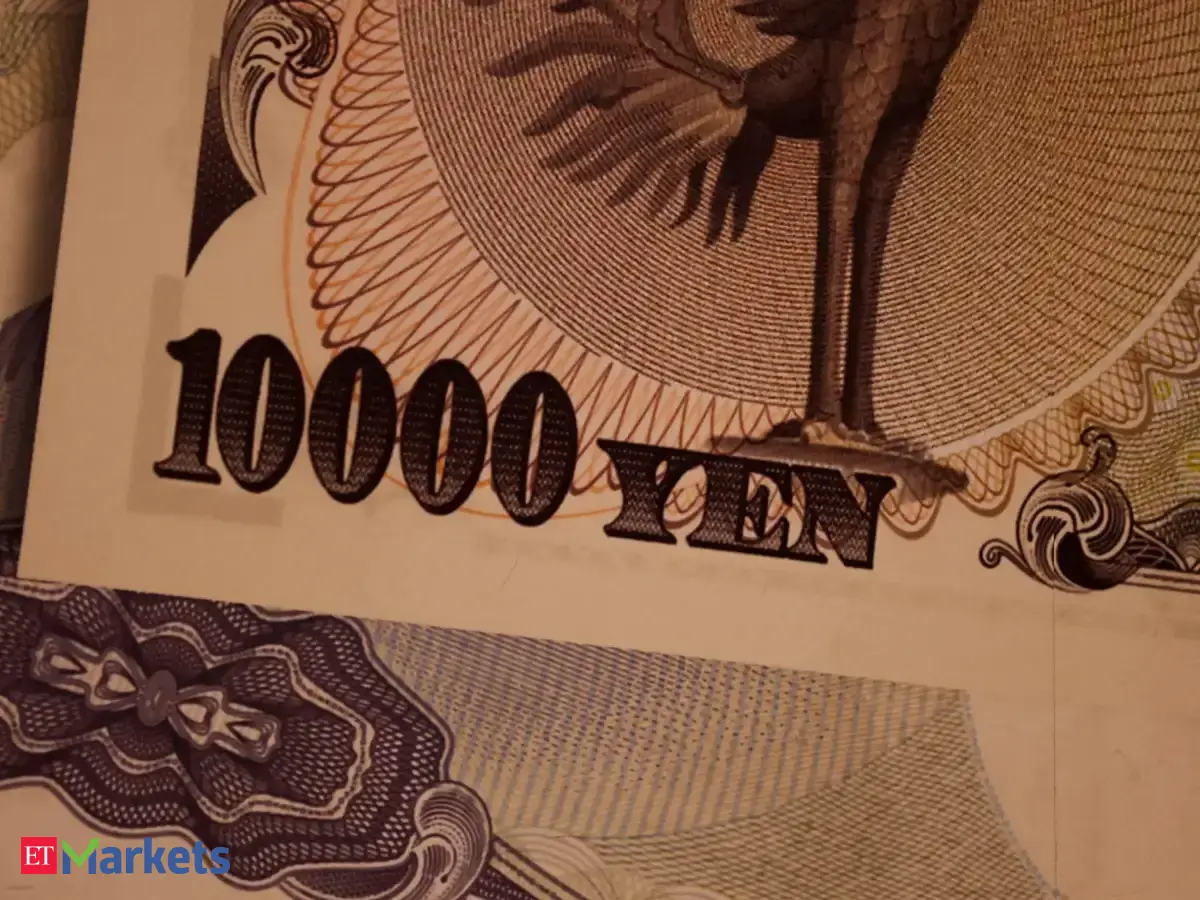 JGBs hold steady as investors weigh inflation, central bank signals