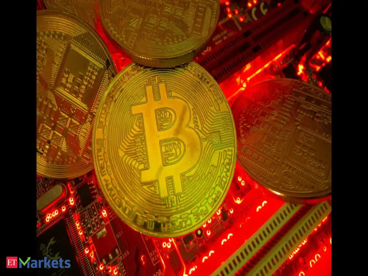 Bitcoin falls nearly 2% to $63,000 as geopolitical tensions weigh on crypto markets