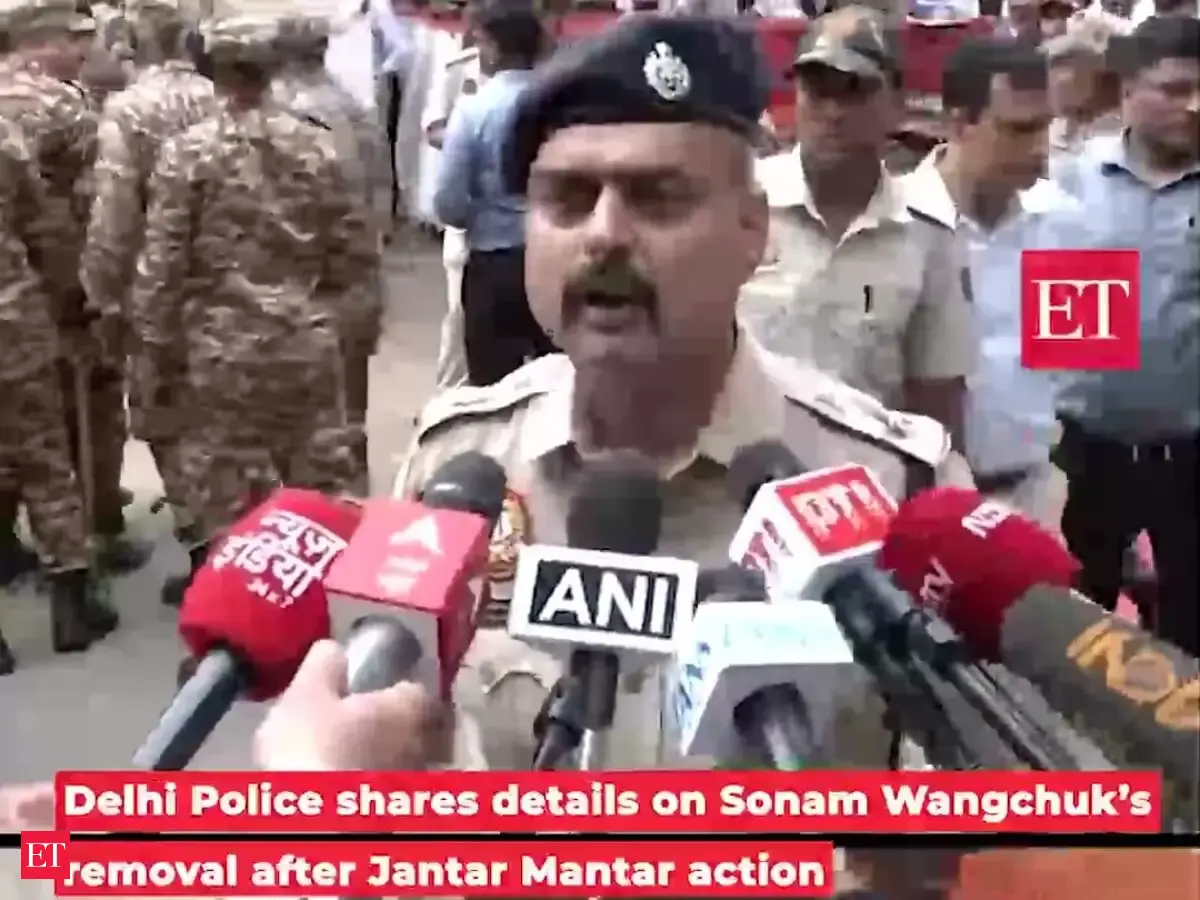 Delhi Police shares details on Sonam Wangchuk’s removal after Jantar Mantar action
