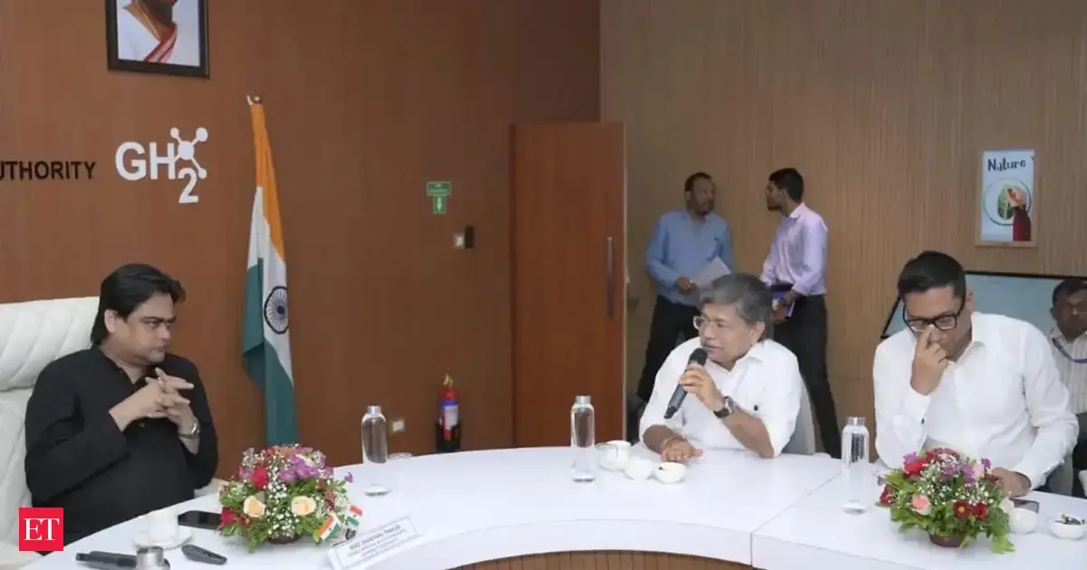 MoS Shantanu Thakur reviews Deendayal Port's performance, infrastructure and green initiatives