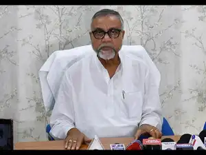 cf871322-ee08-4e74-b66f-0a8af95b4e9f_Minister_Tapsh_Roy_06.jpg