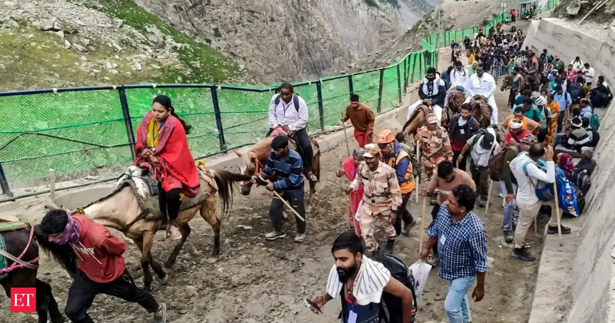 Amarnath, Vaishno Devi Yatras suspended