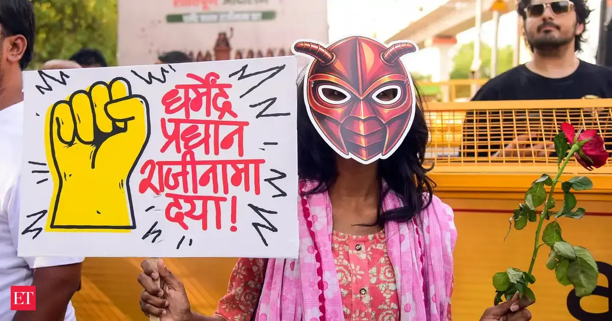 Cockroach Janta Party Protest: Abhijeet Dipke says no march now as police will hurt youth again