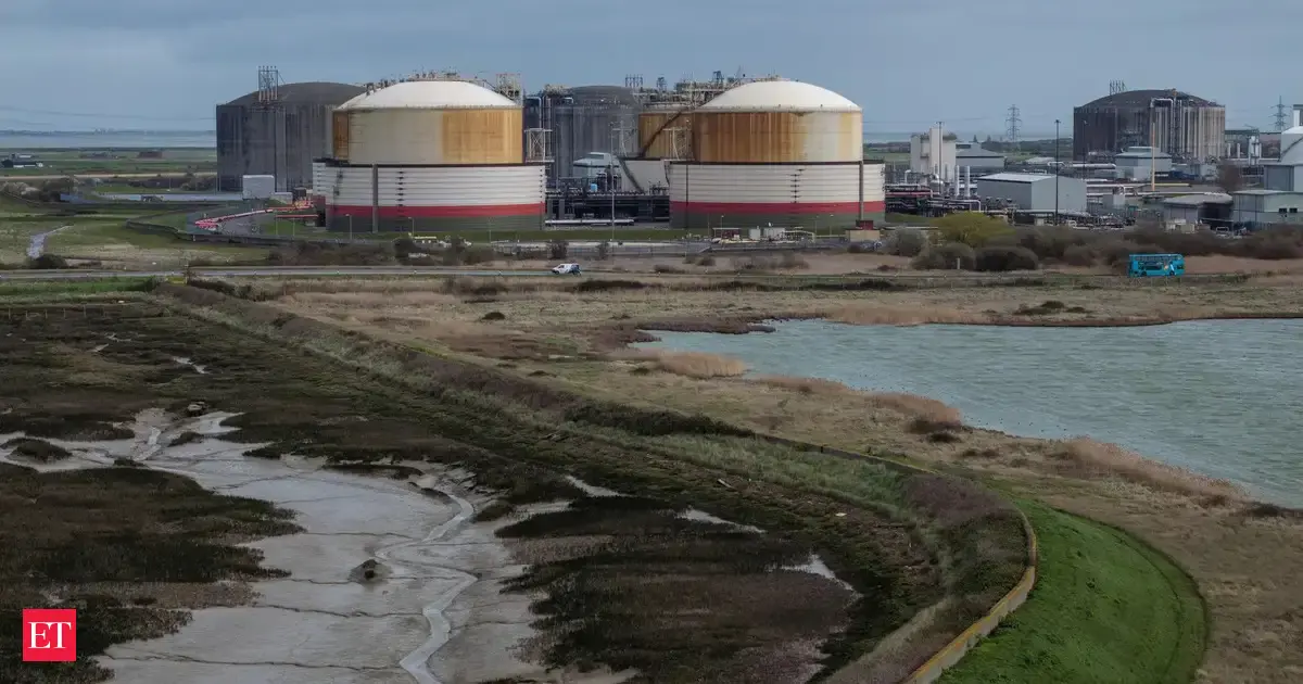 Iran war forces cash-strapped Asian nations to buy expensive LNG