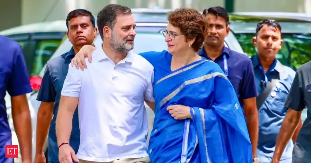 Rahul, Priyanka Gandhi protest outside PM's residence, demand Modi's resignation