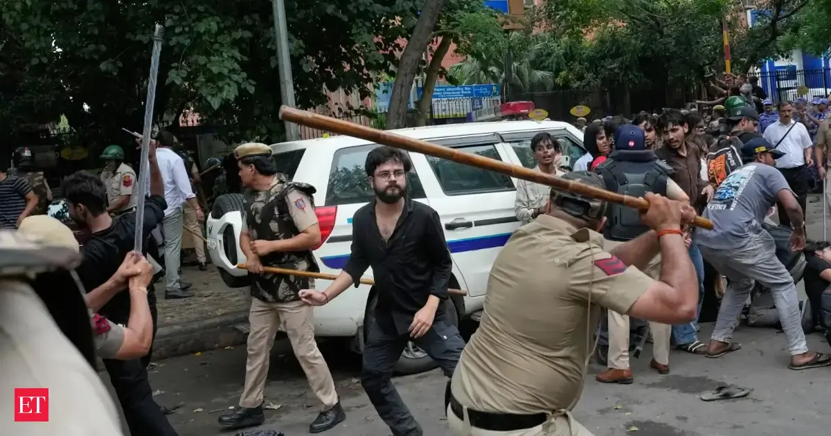 Walloping students in middle of street is shocking: Shashi Tharoor slams government