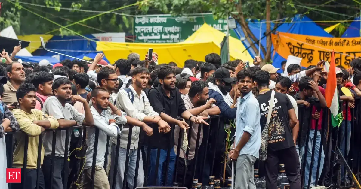 https://img.etimg.com/thumb/msid-132576763,width-1200,height-630,imgsize-280720,overlay-economictimes/articleshow.jpg