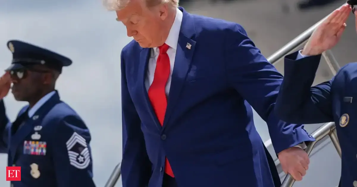 US House votes to halt Iran war in fresh rebuke to Donald Trump