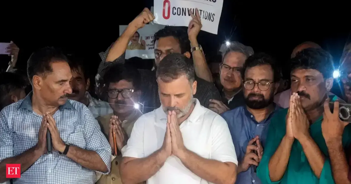After CJP's national stir call, Rahul Gandhi & other MPs visit Gandhi Smriti