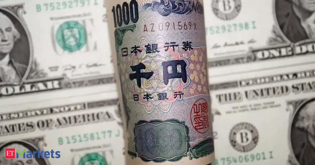Yen records biggest weekly drop in over two months, dollar climbs for the week