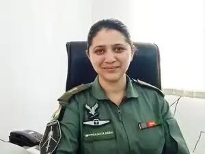 The movie 'Border' inspired her, took different job to support family. Years later, she made history in Indian Army. Meet Major Prajakta Desai