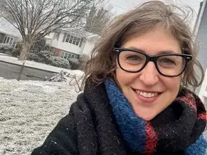 An award-winning American actress, she took a break from acting to earn PhD in neuroscience from UCLA. Then she added more achievements to her acting career
