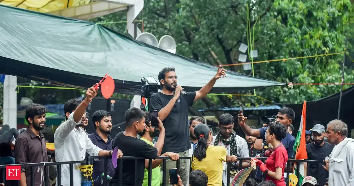 https://img.etimg.com/thumb/msid-132659856,width-1200,height-630,imgsize-252462,overlay-economictimes/articleshow.jpg