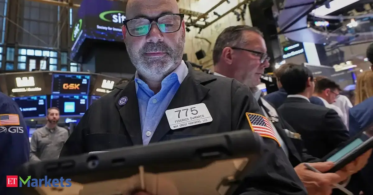 US Stock Market: Wall Street divided on Fed as rising crude prices boost rate hike expectations