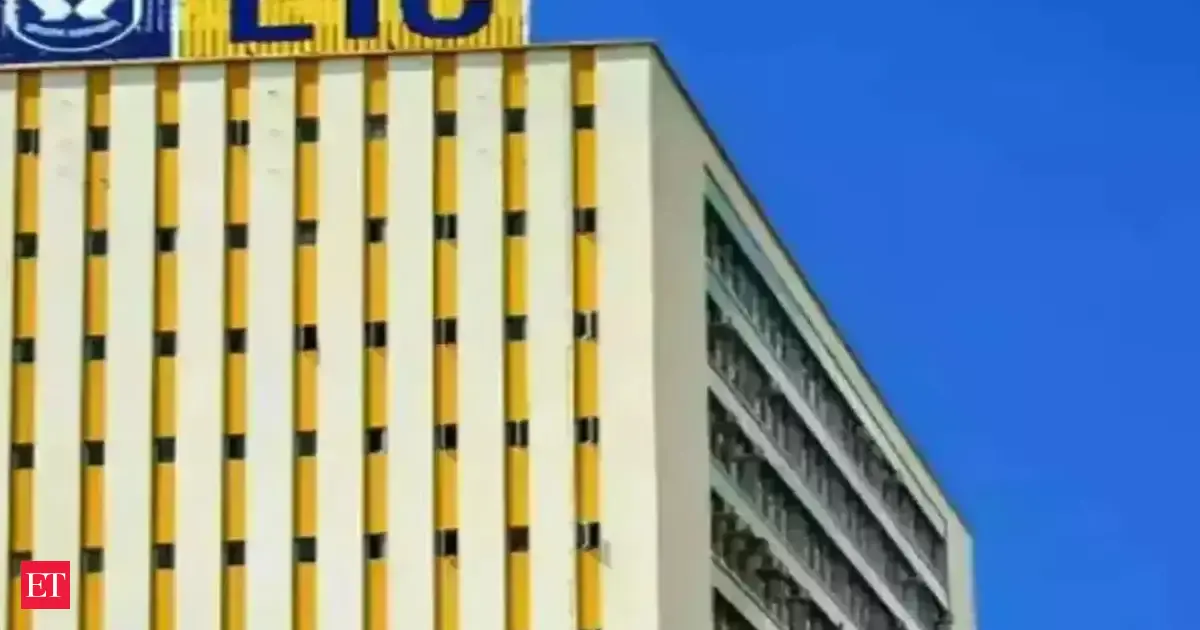 LIC appoints Shatmanyu Shrivastava as new CFO, replacing Sunil Agrawal